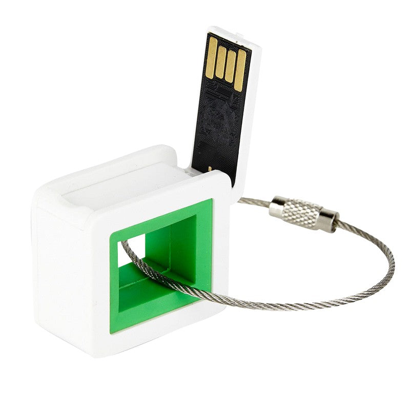 https://multimedias3-cloudsync-synology.s3.us-west-2.amazonaws.com/thumbnail_variantes/USB-028-V.jpg