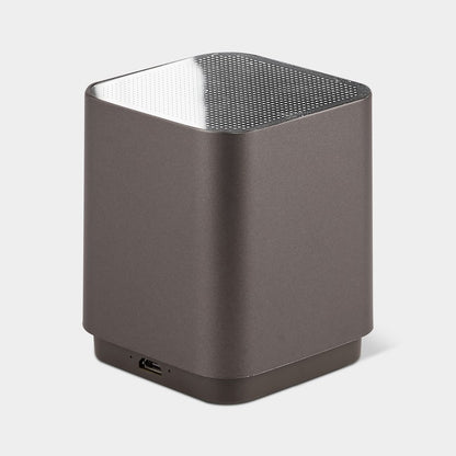https://multimedias3-cloudsync-synology.s3.us-west-2.amazonaws.com/thumbnail_modelos/Z-1090.jpg